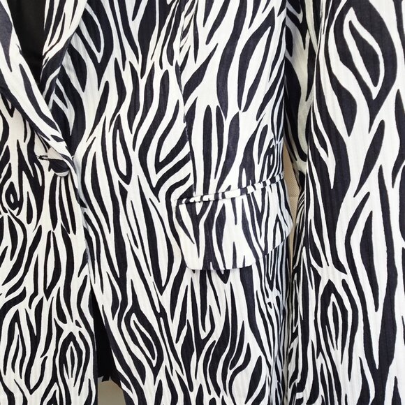 NEW Area Stars Zanzibar Zebra Print Jacket Poly Blend Black & White M MSRP $195 - Picture 5 of 15